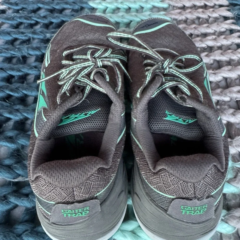 Altra Olympus Women's Gray with Teal Athletic Shoes